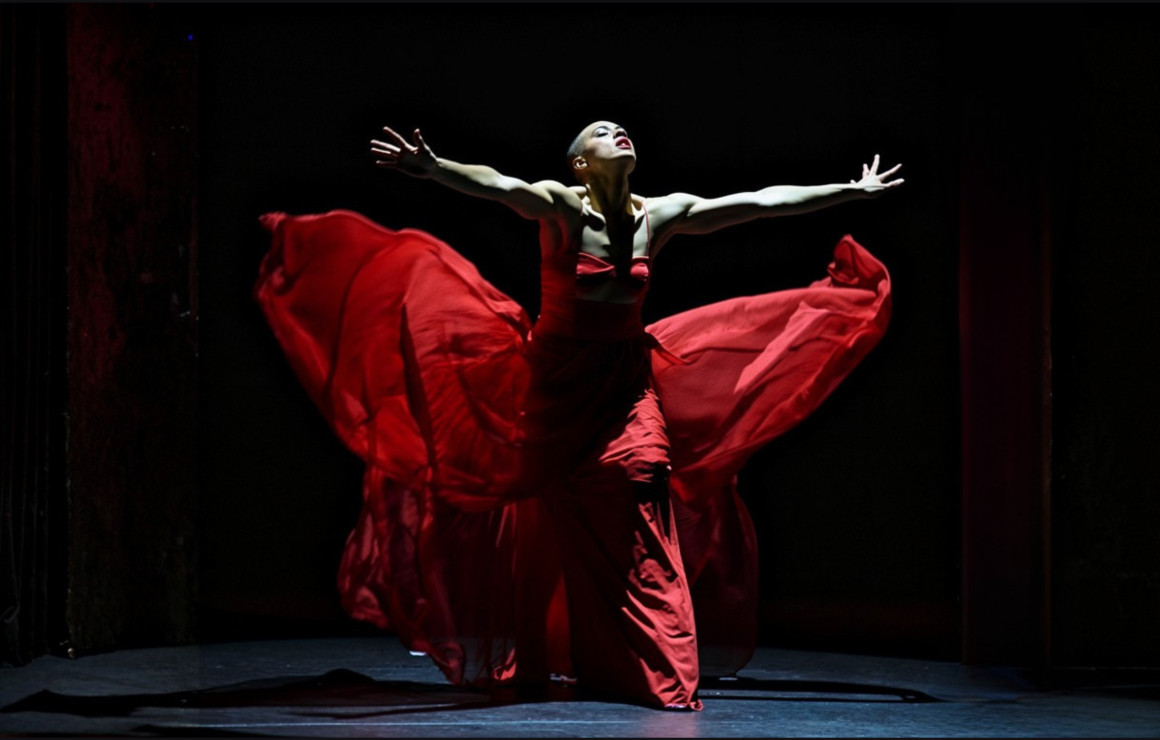 IsabelleBeernaert - Rouge © Thijs Huizer